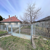 Starší rodinný dom vo vyhľadávanej lokalite v Moste pri Bratislave