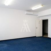 Kancelárie, administratívne priestory 33,9 m² , Kompletná rekonštrukcia