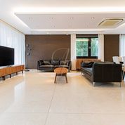 5 a viac izbový byt 114 m² , Novostavba