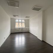 3 izbový byt 80 m² , Kompletná rekonštrukcia