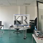 Kancelárie, administratívne priestory 21 m² , Čiastočná rekonštrukcia