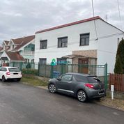 Rodinný dom 500 m² , Novostavba