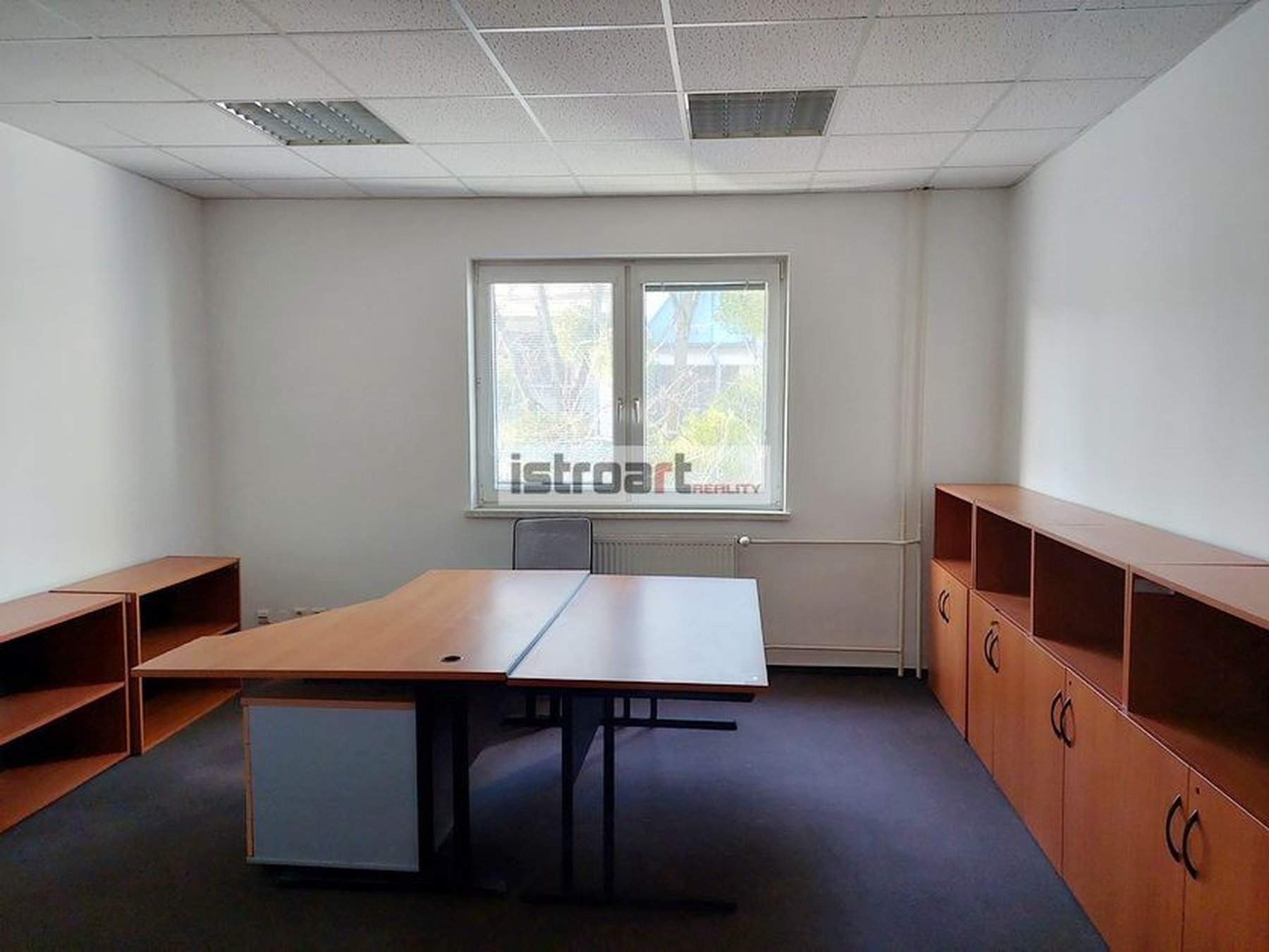 Kancelárie, administratívne priestory 124 m² , Kompletná rekonštrukcia