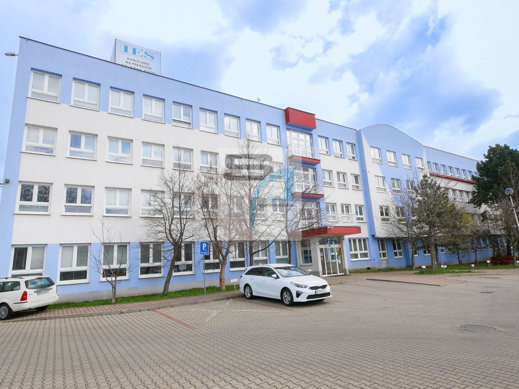 Kancelárie, administratívne priestory 30 m² , Novostavba