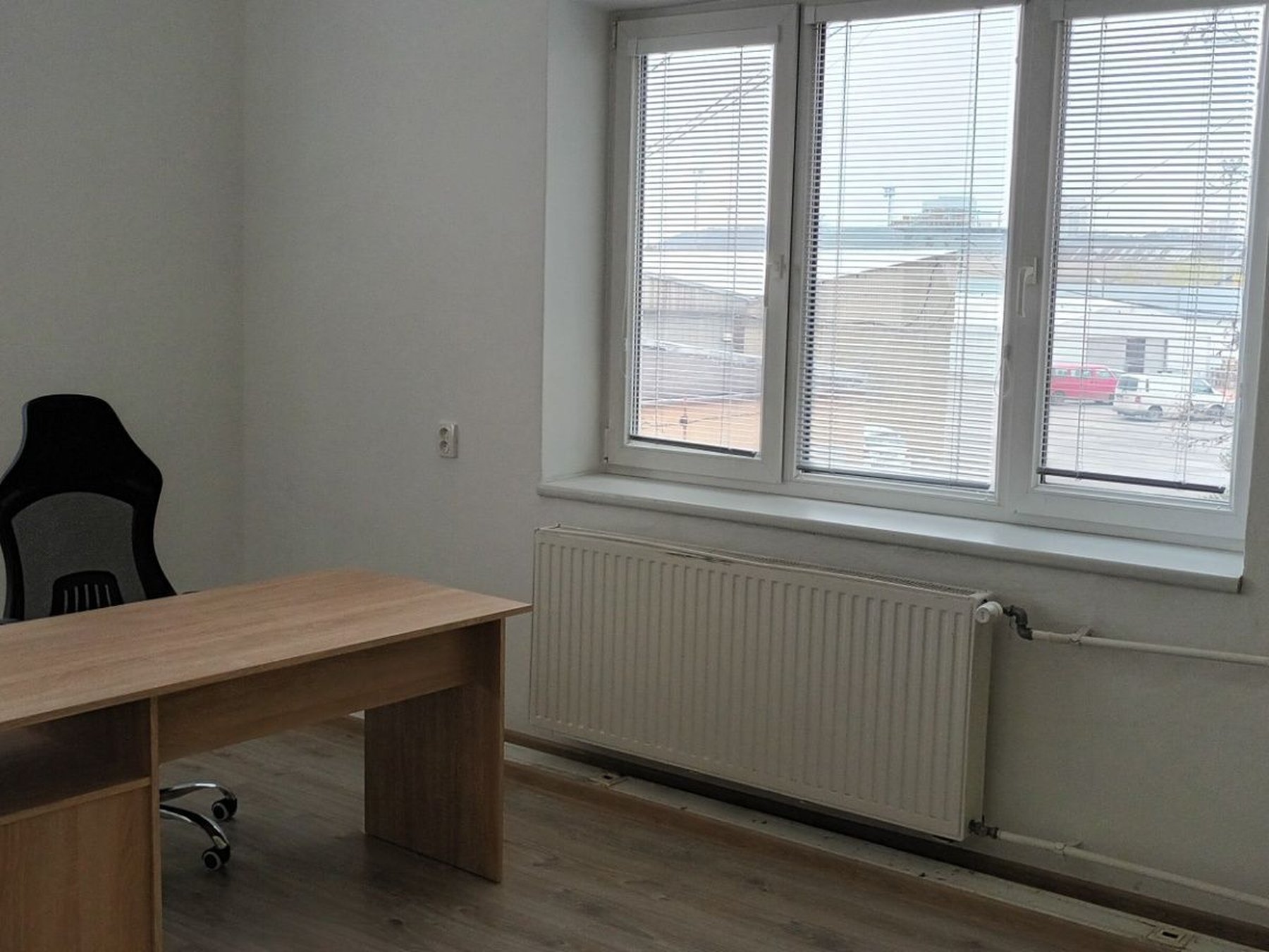 Kancelárie, administratívne priestory 19,75 m² , Čiastočná rekonštrukcia