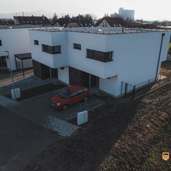 Na prenájom nadštandardne zariadená 4 izbová novostavba rodinného domu v mestskej časti Vinohrady