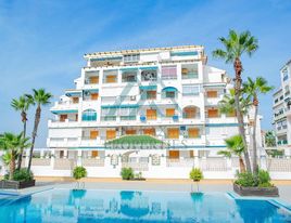 2-izbový apartmán so slnečnou terasou a parkovacím miestom, 500m od pláže La Mata, Torrevieja, Španielsko
