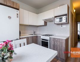 Exkluzívne Vám ponúkame na predaj  2 izbový byt na Sídlisku KVP- ulica Húsková