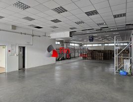 Vykurované priestory s výmerami 200 m2, 400 m2, 600 m2, 900 m2, 1200 m2 a 1800 m2. Vhodné na skladovanie, predajňu, showroom alebo kancelárie.