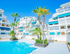 2 izbový apartmán za skvelú cenu, 400m od pláže La Mata, Torrevieja, Španielsko