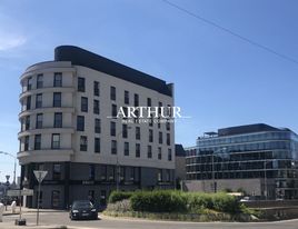 ARTHUR - Veľký komerčný priestor v centre na predaj