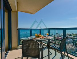 Priestranný luxusný 4 spálňový apartmán s panoramatickým výhľadom na more, 300m od pláže, La Veleta, Torrevieja, Španielsko