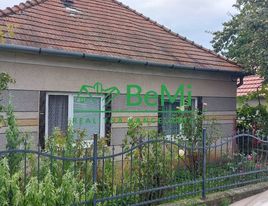 REZERVOVANÝ!Predaj útulný starší 3 izbový dom(chalupa) v obci  Čápor, 3D(141-12-ERF3)