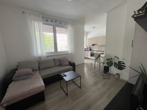 Prenájom nového 2i bytu,  Saratovská, Trenčín s garážovým státím, loggia