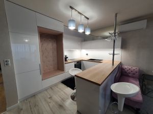 Luxusný 1-izbový byt s kompletným zariadením v srdci mesta v novostavbe