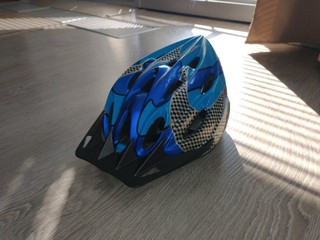 Cyklistická helma / prilba / veľkosť L