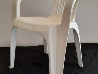 Plastová stolička biela, 2 kusy