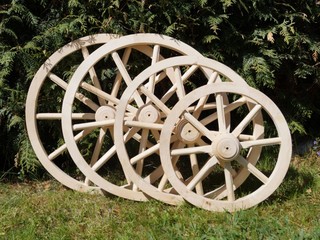 Drevené dekoračné koleso- 40cm