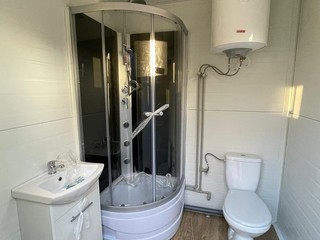 Sanitárny mobilný WC kontajner 2x2m