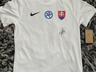 Podpísaný futbalový Repre Slovensko