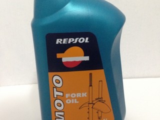 Nový hydraulický olej REPSOL Moto Fork Oil 10W 1 l