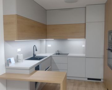 Ponúkame na prenájom slnečný 1,5-izbový byt v novostavbe Diamant na rybničnej ulici v Bratislave