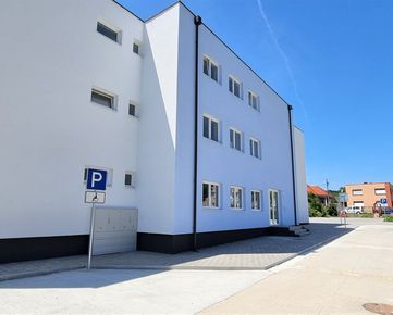 Exkluzívne PNORF – novostavba 3i bytu, fr. balkón, 2x parkovacie státie, H. Trhovište