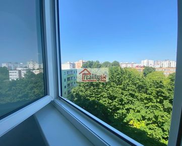 Predám veľký 85m2, 4 izb. byt s balkónom v Petržalke s výhľadom na zeleň