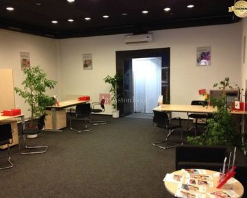 Prenájom: Kancelárske priestory s výkladom 120 m2 v centre B. Bystrice