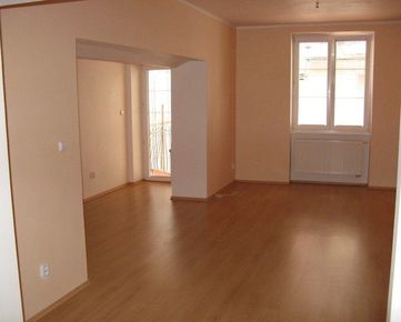 2 - izbový byt Žilina - centrum