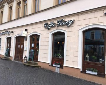 Prenajmem zabehnutú kaviareň v centre Trenčína