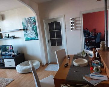 Výmena 3-izbového bytu na Košickej ulici za 2-izbový v Senci
