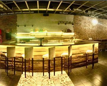 Ponúkame na prenájom Caffe bar  s terasou (piváreň) - centrum Žilina