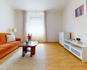 Priestranný a slnečný 2 izbový byt v lokalite „NIVY“, možnosť prerobenia na menší 3 izbový.