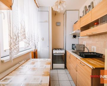 REZERVOVANÉ - Na predaj 1-izbový byt po čiastočnej rekonštrukcii v lokalite Prešov – Sekčov – Bernoláková ulica č. 11.