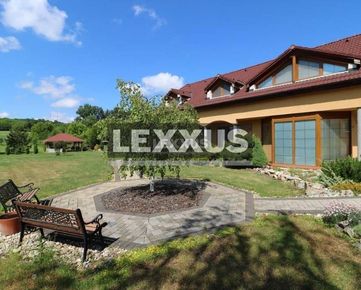 LEXXUS - PREDAJ kvalitný 9i rodinný dom v obci Santovka, pozemok 3851 m2