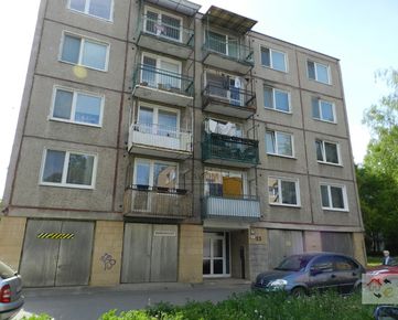 Veľký 3 izbový byt s balkónom, sídlisko III., Prešov.
