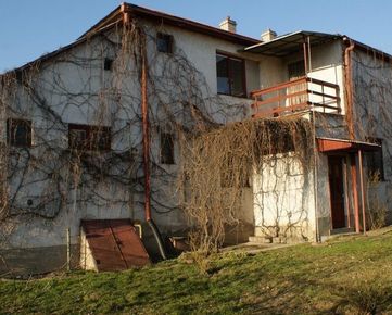 ZNÍŽENÁ CENA!!! Komplex 3 rodinných domov v obci Trhovište, okr. Michalovce