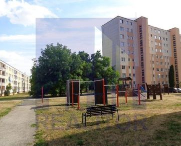 Predaj jednoizbový byt, 30 m2, Banská Bystrica, centrum-dohoda