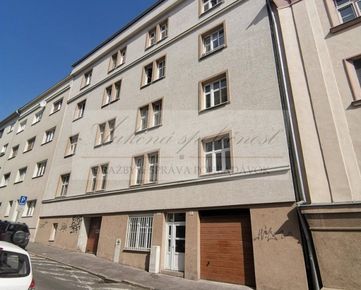 Pripravujeme opakovanú dražbu 5- izbového bytu v Bratislave na Zochovej ul. (Staré Mesto)!