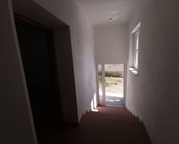 Predaj 3 izb. rekonštruovaného rodinného domu v obci Kližská Nemá