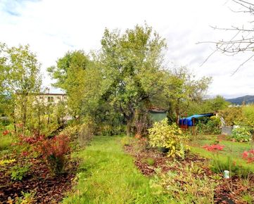 Odstúpim záhradu so záhradným domčekom /128 m2/ Bôrik, Žilina