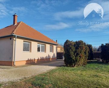 Exkluzívne ponúkame na predaj pekný obnovený rodinný dom v Maďarsku - Koppánymonostor!