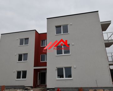 Kuchárek - real: NOVOSTAVBA - 2 izbový byt s predzáhradkou ŠAMORÍN - časť ŠÁMOT (byt - D 02)
