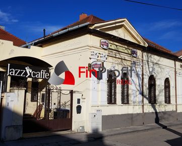 Predám budovu v centre mesta Nitra - penzión s reštauráciou a samostanou prevádzkou kaviarne.