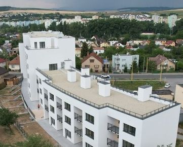 2 izbový apartmán s predzáhradkou 91,4 m a terasou- 40m- Prešov
