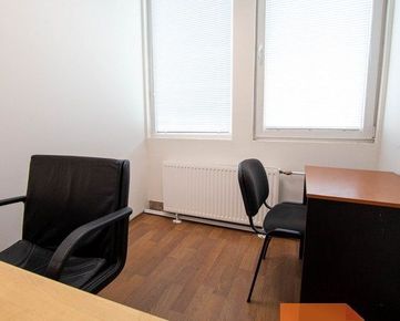 Ponúkame na prenájom kancelársky priestor o výmere 12,5 m2 na Levočskej ulici, 3 NP.