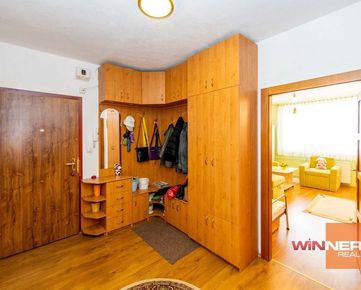 Ponúkame Vám 3 izbový byt v Snine na Pčolinskej ul.1408/38.