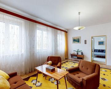 Atypický veľkometrážny 2-izbový tehlový byt v širšom centre (Tomášikova ul.)