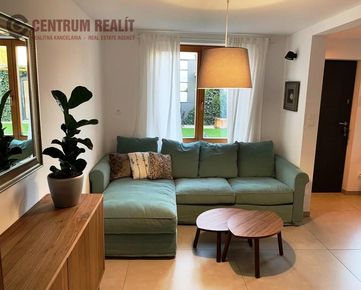 PRENÁJOM: Krásny zariadený byt v rodinný dome s terasou a s 2 parkovacími miestami, Podunajské Biskupice